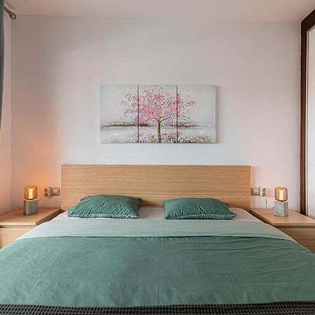 Go2Tenerife Apart'Madera Terrace, Swimming Pool & Parking Costa Adeje  Eksteriør billede