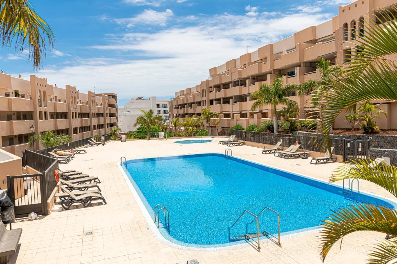 Go2Tenerife Apart'Madera Terrace, Swimming Pool & Parking Costa Adeje  Eksteriør billede